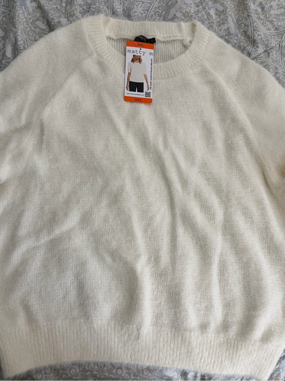 Matty M Women's Cream Scoop Neck Sweater